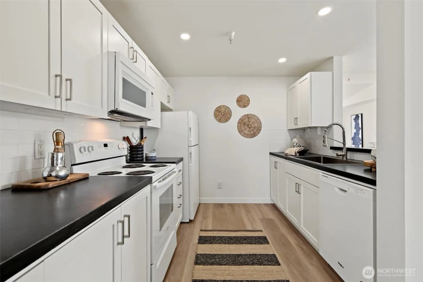 Property photo for 901 Sunset Boulevard Ne #b307, Renton photo 6