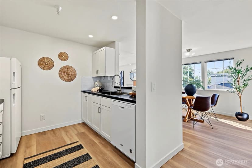 Property photo for 901 Sunset Boulevard Ne #b307, Renton photo 8