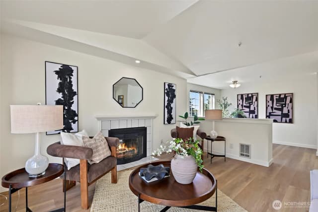 Property photo for 901 Sunset Boulevard Ne #b307, Renton photo 4