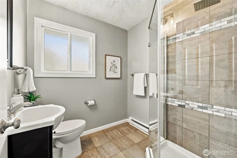 Property photo for 1518 S Tyler Street, Tacoma photo 12