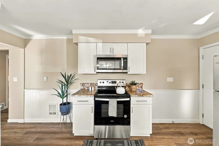 Property photo for 1518 S Tyler Street, Tacoma photo 8