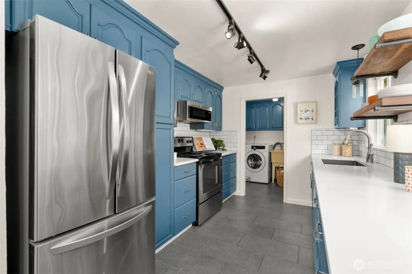 Property photo for 8627 9th Avenue Sw, Seattle photo 13
