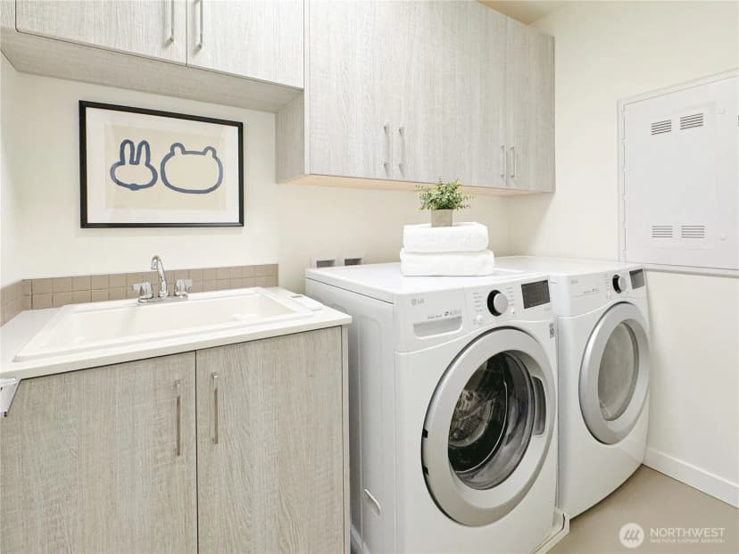 Property photo for 11514 Ne 87th Street #b, Kirkland photo 30