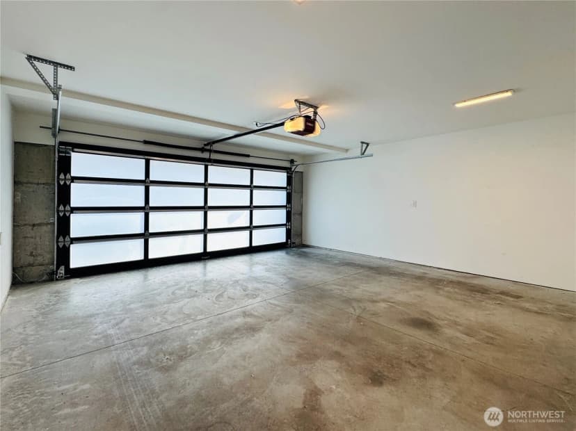 Property photo for 11514 Ne 87th Street #b, Kirkland photo 32