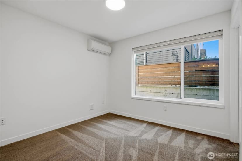 Property photo for 11514 Ne 87th Street #b, Kirkland photo 31