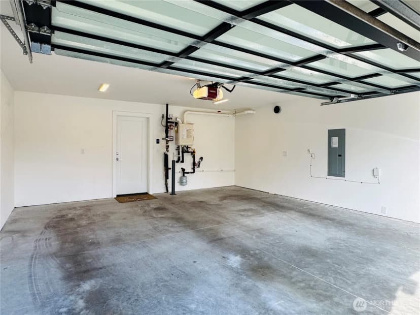 Property photo for 11514 Ne 87th Street #b, Kirkland photo 33