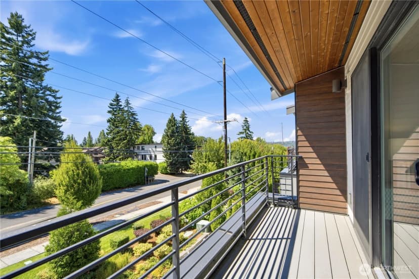 Property photo for 11514 Ne 87th Street #b, Kirkland photo 25