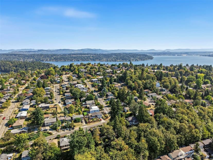 Property photo for 5925 48th Avenue S, Seattle photo 36
