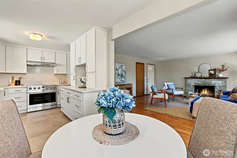 Property photo for 5925 48th Avenue S, Seattle photo 8