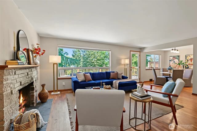 Property photo for 5925 48th Avenue S, Seattle photo 4
