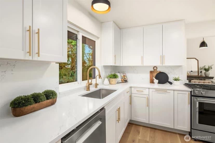 Property photo for 8539 Se 79th Place, Mercer Island photo 8