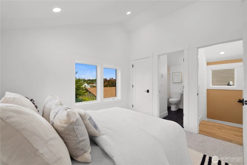 Property photo for 268 Fulton Street, Seattle photo 19