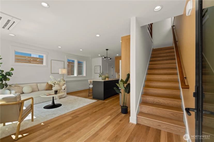 Property photo for 268 Fulton Street, Seattle photo 2
