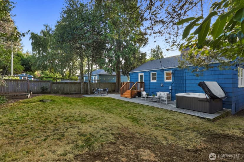 Property photo for 8044 38th Avenue Ne, Seattle photo 27