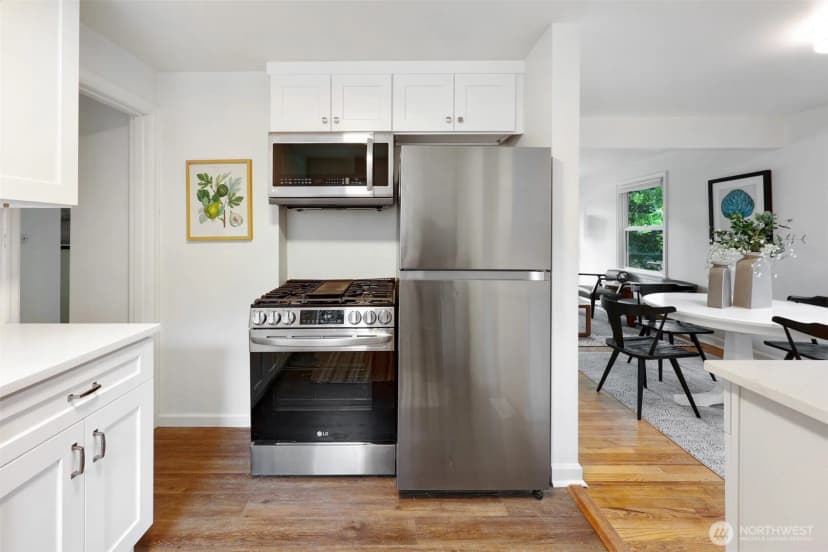Property photo for 8044 38th Avenue Ne, Seattle photo 13