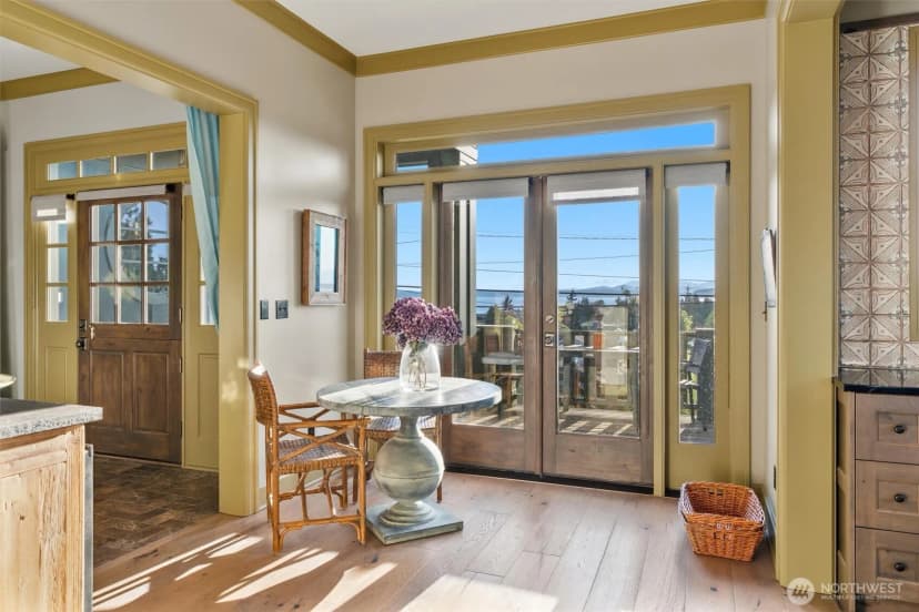 Property photo for 3310 59th Avenue Sw #a, Seattle photo 12