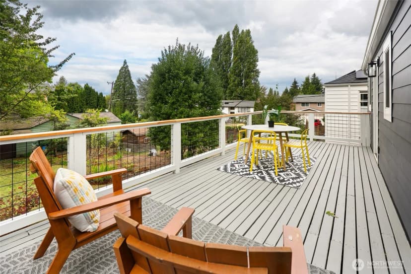 Property photo for 9219 5th Avenue Ne, Seattle photo 18