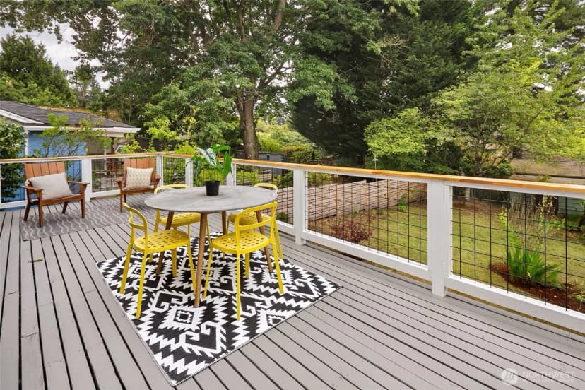 Property photo for 9219 5th Avenue Ne, Seattle photo 17