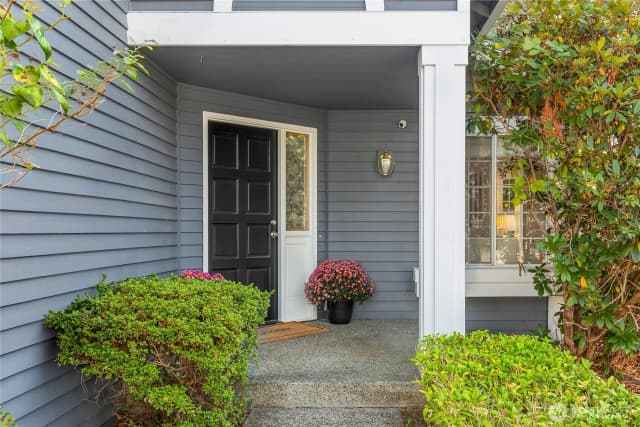 Property photo for 24201 38th Place Se, Sammamish photo 3