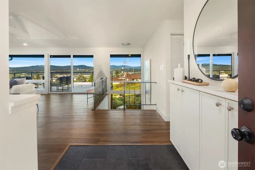 Property photo for 12442 83rd Avenue S, Seattle photo 13