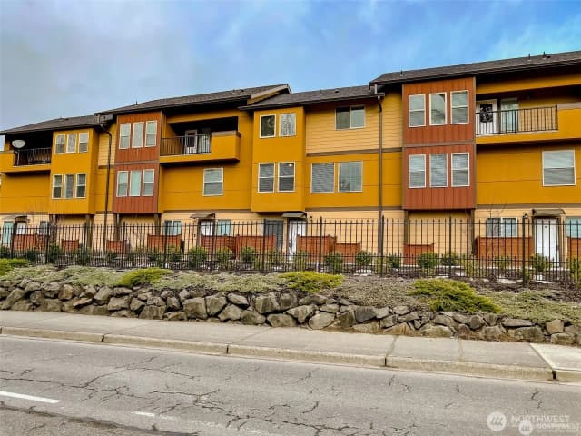 Property photo for 12228 Se Petrovitsky Road #2b, Renton