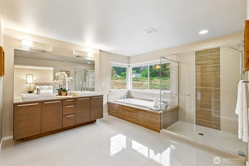 Property photo for 17017 42nd Drive Se, Bothell photo 24