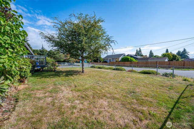 Property photo for 3215 21st Street #a, Everett photo 4