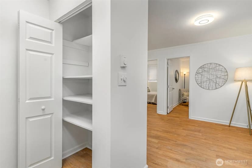 Property photo for 403 Terry Avenue #apt. 2, Seattle photo 7