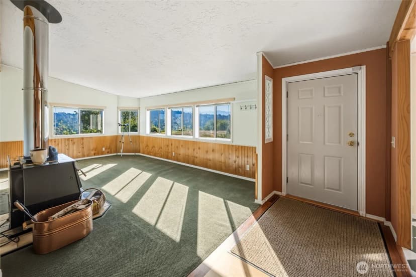 Property photo for 14317 Greenbelt Drive E, Bonney Lake photo 6