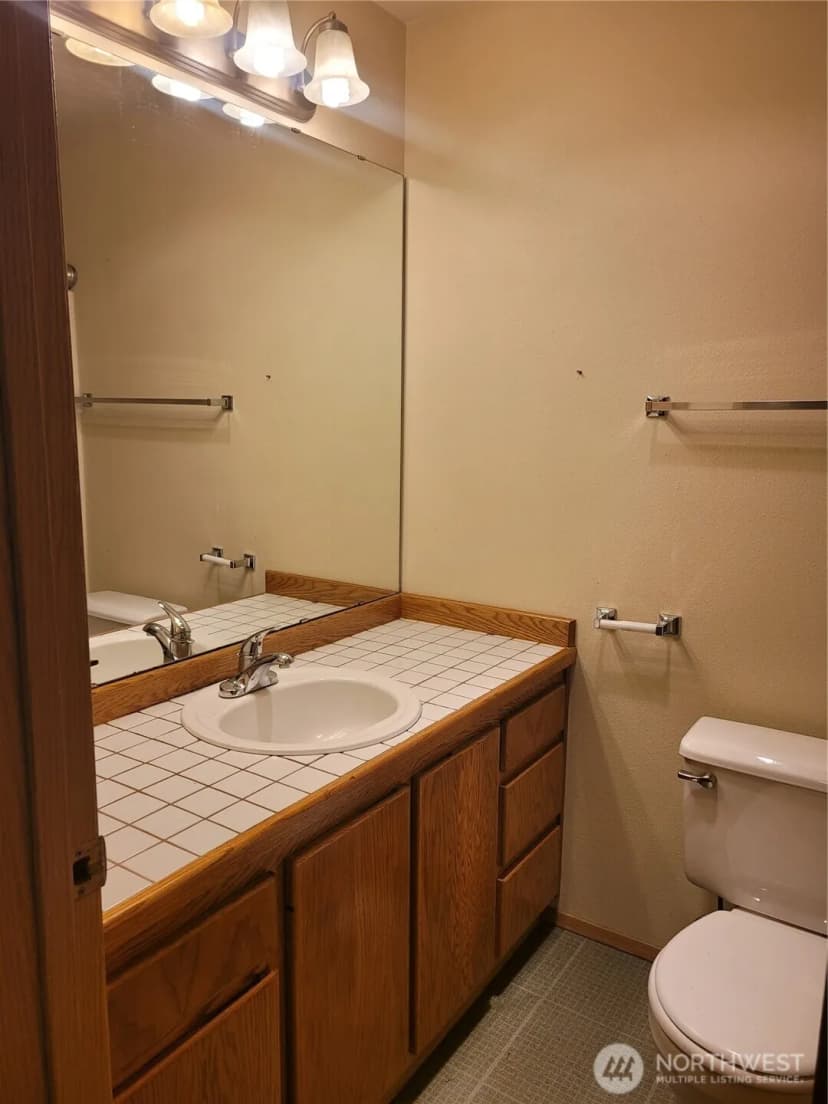 Property photo for 5004 168 Street Sw #a, Lynnwood photo 11