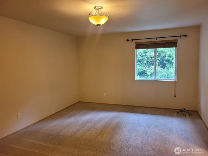 Property photo for 5004 168 Street Sw #a, Lynnwood photo 9