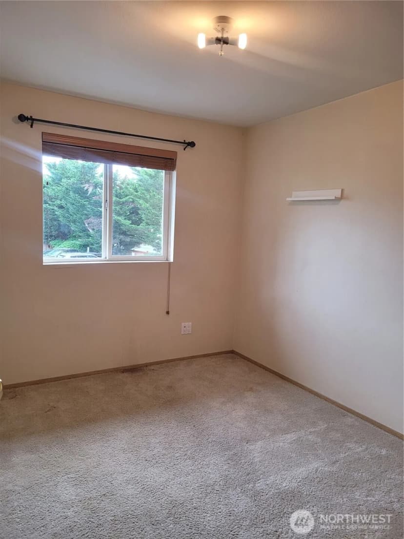 Property photo for 5004 168 Street Sw #a, Lynnwood photo 19
