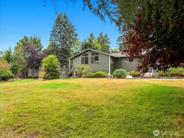 Property photo for 19607 136th Place Se, Renton photo 4