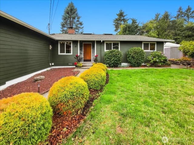 Property photo for 19607 136th Place Se, Renton photo 3
