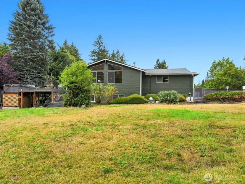 Property photo for 19607 136th Place Se, Renton photo 31