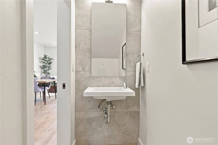 Property photo for 4608 Evanston Avenue N, Seattle photo 15