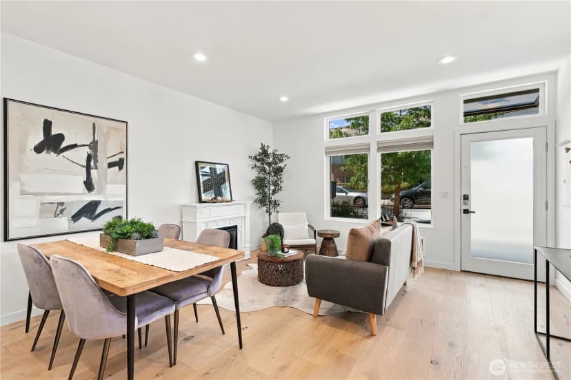 Property photo for 4608 Evanston Avenue N, Seattle photo 5