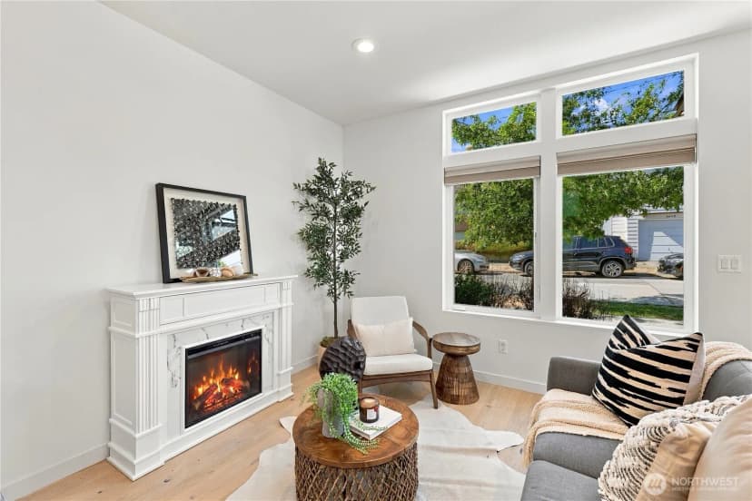 Property photo for 4608 Evanston Avenue N, Seattle photo 10