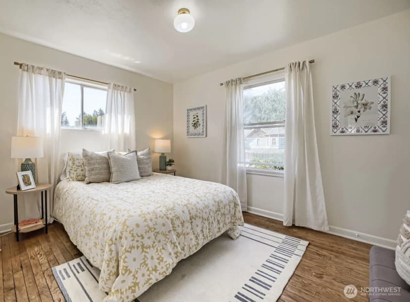 Property photo for 10808 Lake Ridge Drive S, Seattle photo 8