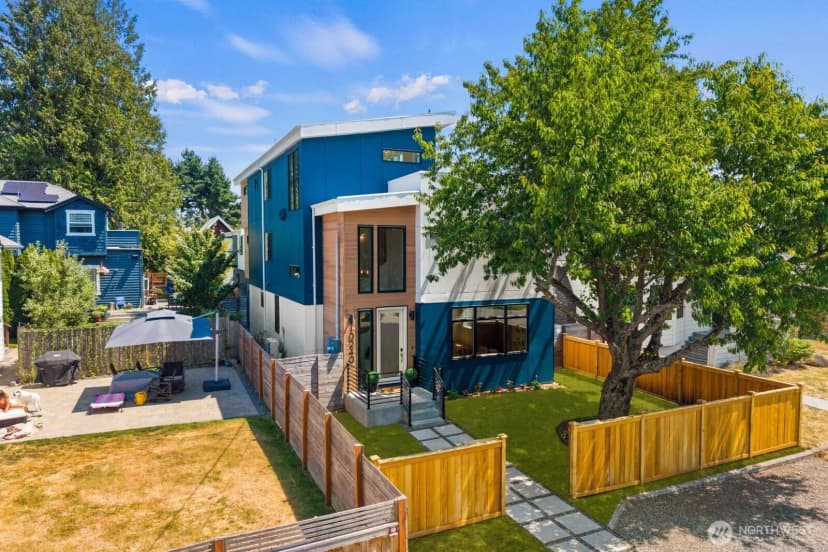 Property photo for 10240 40th Avenue Sw #a, Seattle photo 35