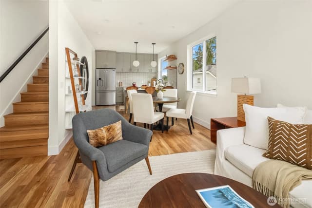 Property photo for 4353 Sw Willow Street, Seattle photo 5