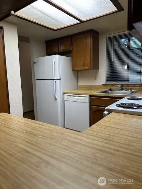 Property photo for 5303 149th Street Sw #1, Edmonds photo 4