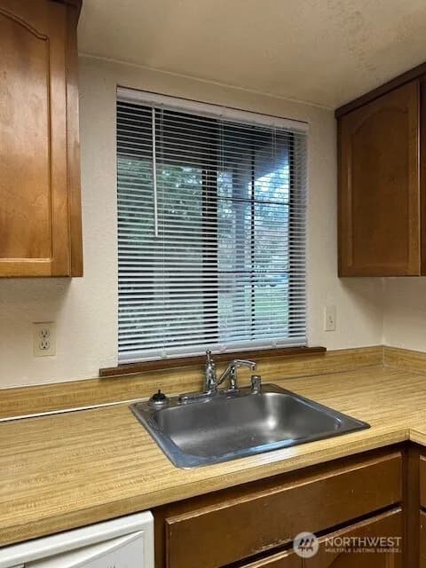 Property photo for 5303 149th Street Sw #1, Edmonds photo 6