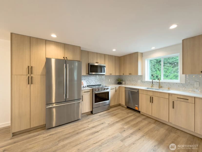 Property photo for 5402 20th Avenue S, Seattle photo 14