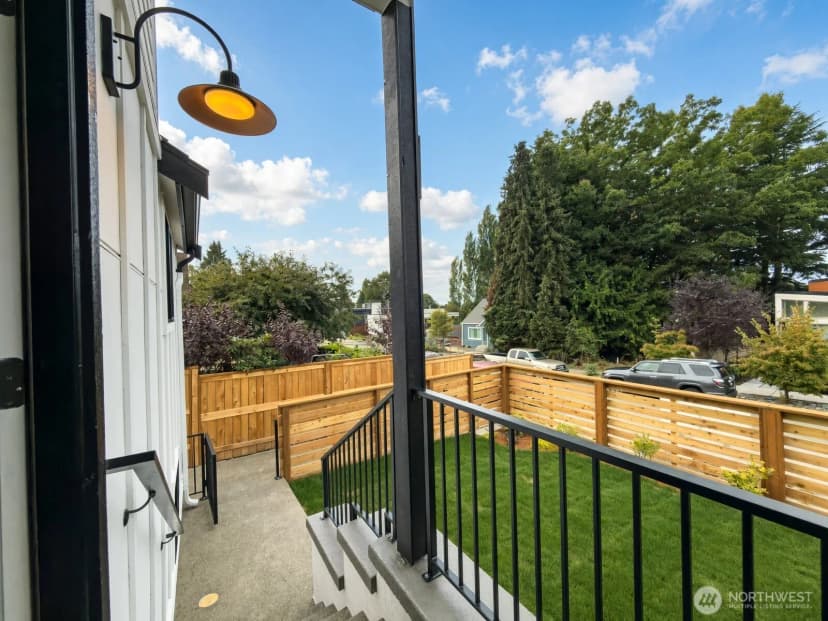 Property photo for 5402 20th Avenue S, Seattle photo 3
