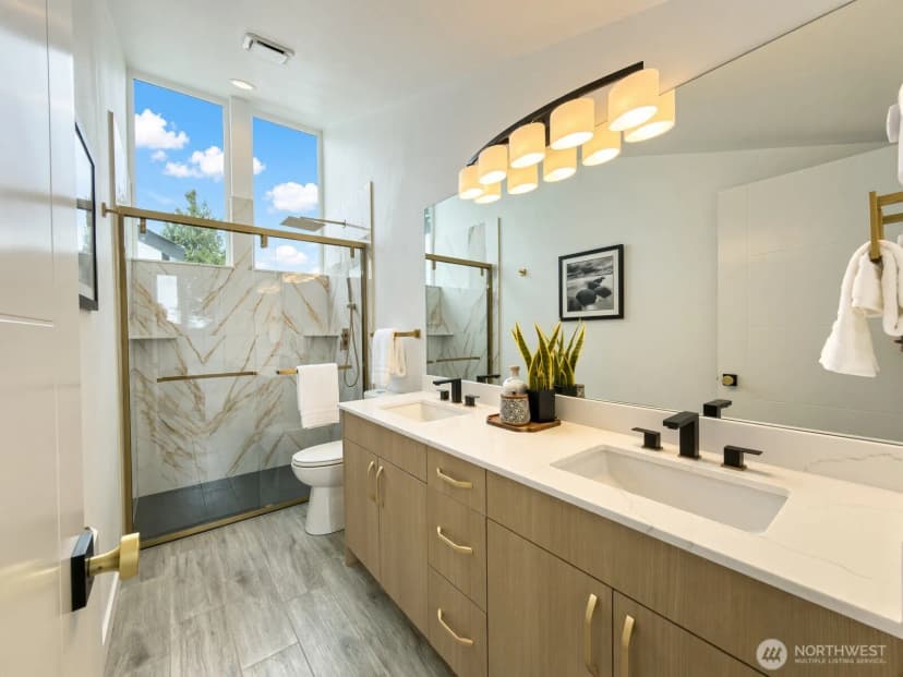Property photo for 5402 20th Avenue S, Seattle photo 25