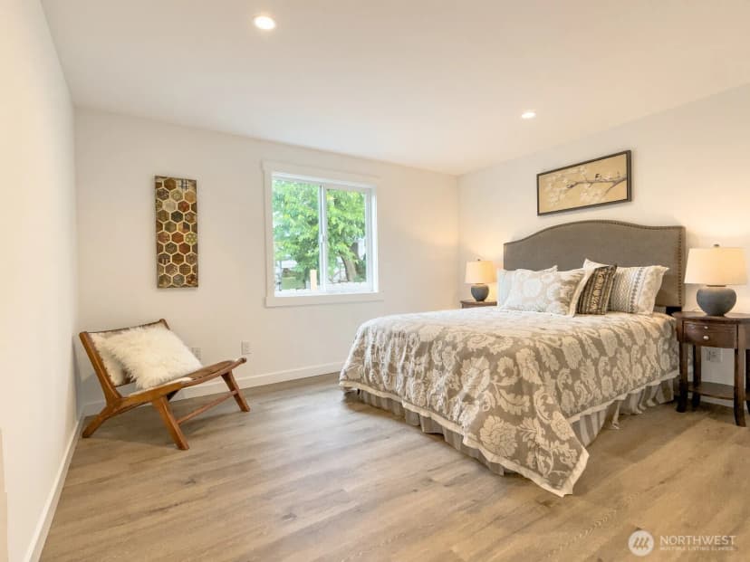 Property photo for 5402 20th Avenue S, Seattle photo 9
