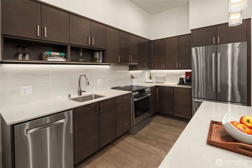 Property photo for 11903 Ne 128th Street #109, Kirkland photo 4