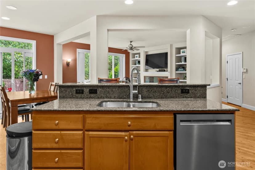Property photo for 8610 Leitz Avenue Se, Snoqualmie photo 11