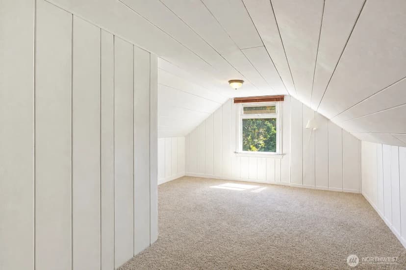 Property photo for 7812 Stone Avenue N, Seattle photo 14
